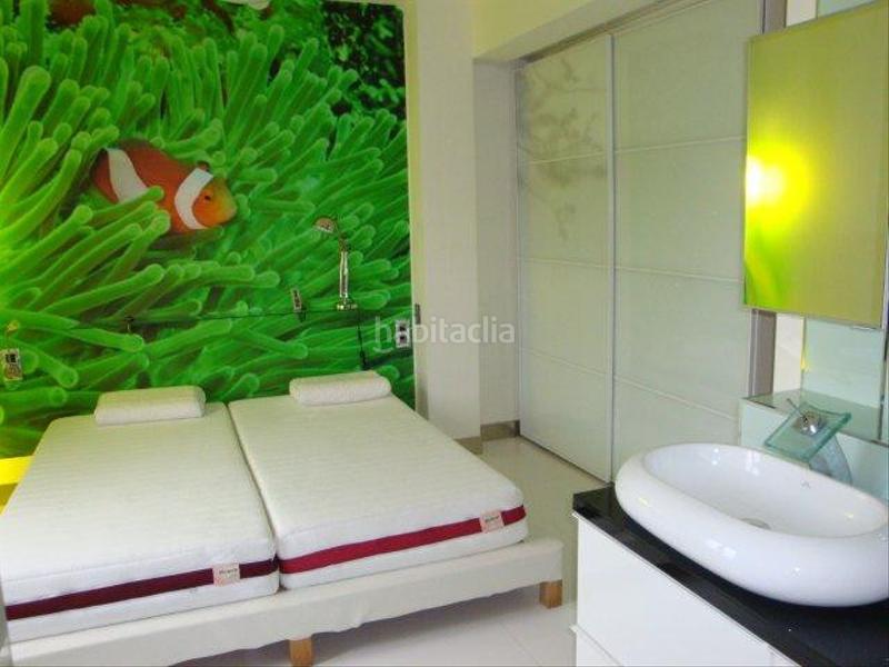 Foto 5d9eb6c6-6eaf-4a2b-85f0-8eb3f78c485c. Rent penthouse with parking in Puerto Banús Marbella