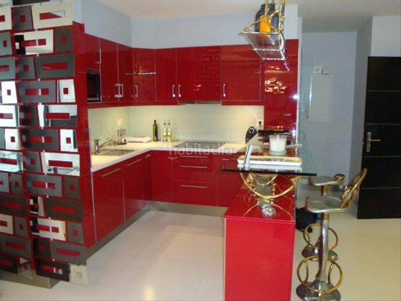 Foto ba42141b-4e62-4516-abfa-938c123f86d7. Rent penthouse with parking in Puerto Banús Marbella