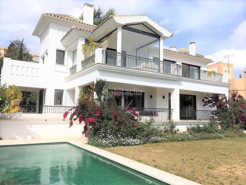 Foto c3e50f81-62e9-4e50-a65e-17892af0390c. Lloguer casa amb aparcament piscina a Puerto Banús Marbella