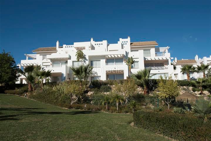 Foto b075bebf-3ed2-4d91-af9d-1db4e99d963b. Attico con parcheggio piscina in Casares pueblo Casares