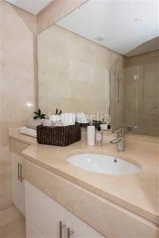 Foto b33195eb-6ac8-4a64-9b57-227b7da89eac. Attico con parcheggio piscina in Casares pueblo Casares