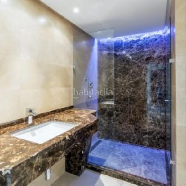 Foto f3c24033-781f-45c7-b568-b11da3ab62b1. Attico con parcheggio piscina in Puerto Banús Marbella