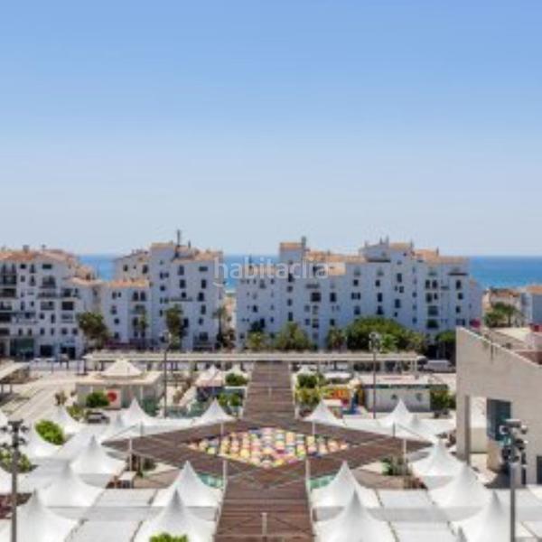 Foto 34f3e850-0c4f-4e63-94ed-7407ca41bada. Attique avec parking piscine dans Puerto Banús Marbella