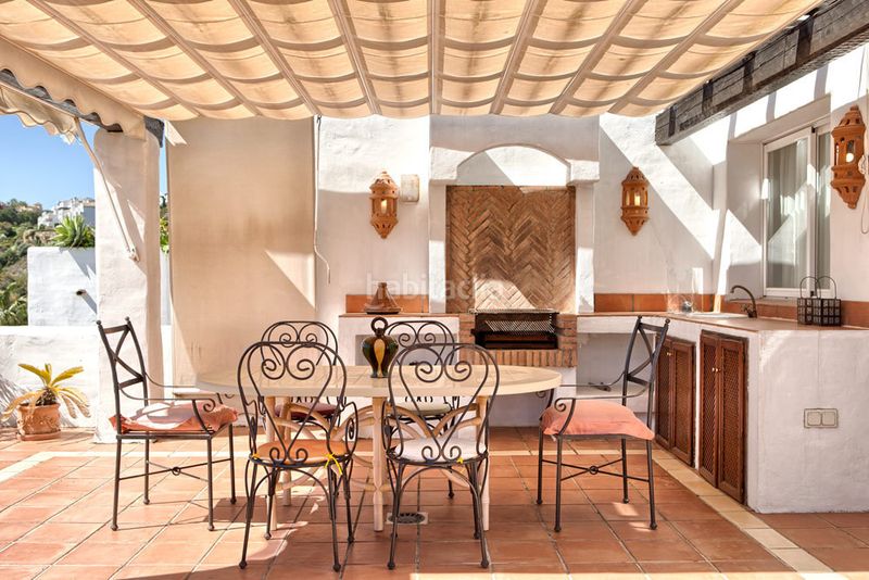 Foto 7496eace-c8eb-4a71-8d2d-4a778a46dc7c. Àtic amb aparcament piscina a Benahavís pueblo Benahavís