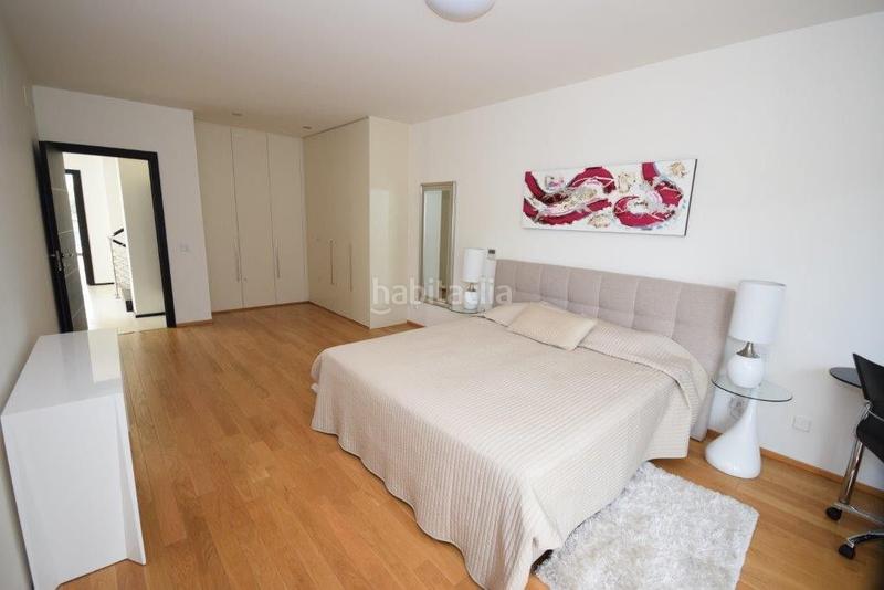 Foto f4a27305-bbcd-4196-9883-c2d45e857932. Location maison jumelée avec parking piscine dans Sierra Blanca Marbella