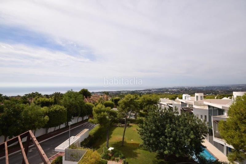 Foto e4073fd8-c2e2-4458-8773-79769aef2eb0. Miete reihenhaus mit parking pool in Sierra Blanca Marbella