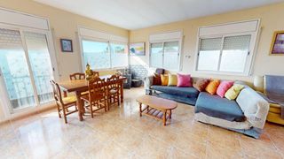 Chalet  Carrer president companys. Precioso chalet en la secuita