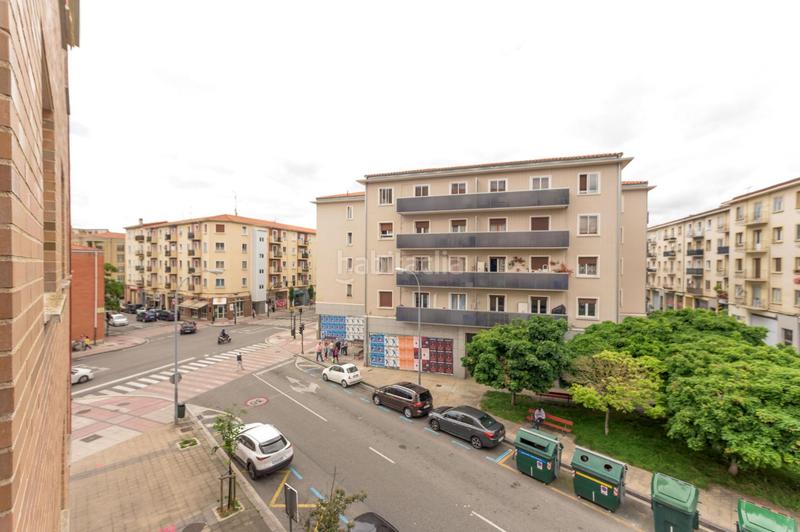Foto f1776072-bab4-4ca9-ab2f-5d4478faa8f9. Pis amb calefacció aparcament a Rochapea Pamplona / Iruña
