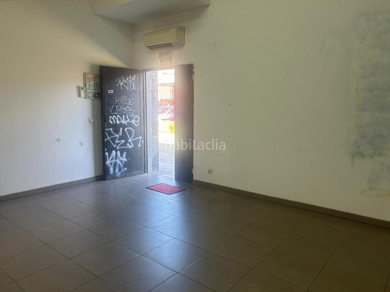 Foto fef2377b-5650-4e5c-a5c7-d718e7c4a271. Alquiler local comercial en calle carmen baroja nessi 12 locales en alquiler c carmen baroja nessi, Rochapea en Pamplona / Iruña
