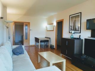 Miete Etagenwohnung in Rochapea. Piso en paseo anelier, rochapea.