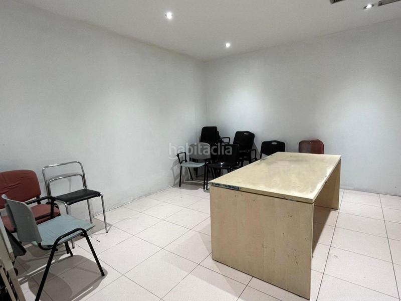 Foto 8846a6f0-baa3-4b9e-a8ee-4ff4319af9a7. Business premise in Segundo Ensanche Pamplona / Iruña