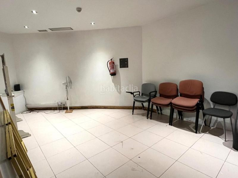 Foto ad1f2f3a-e52e-4d3c-8130-594ff35b1100. Business premise in Segundo Ensanche Pamplona / Iruña