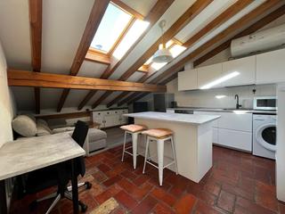Rent Flat  Calle de curia. Acogedora vivienda abuhardillada en casco viejo de pamplona