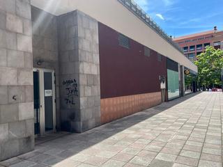 Lloguer Aparcament cotxe  Plaza de los sauces. Se alquila garaje en plaza sauces en barañain