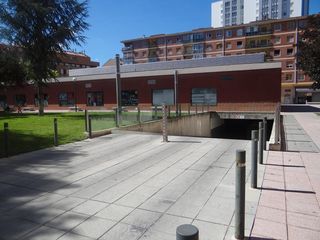 Car parking  Plaza de los sauces. Amplia plaza de garaje en plaza sauces de barañain