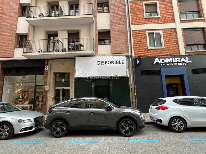 Foto fa231ff4-36bc-40fd-a9ce-74f55d0655e7. Local comercial a Segundo Ensanche Pamplona / Iruña