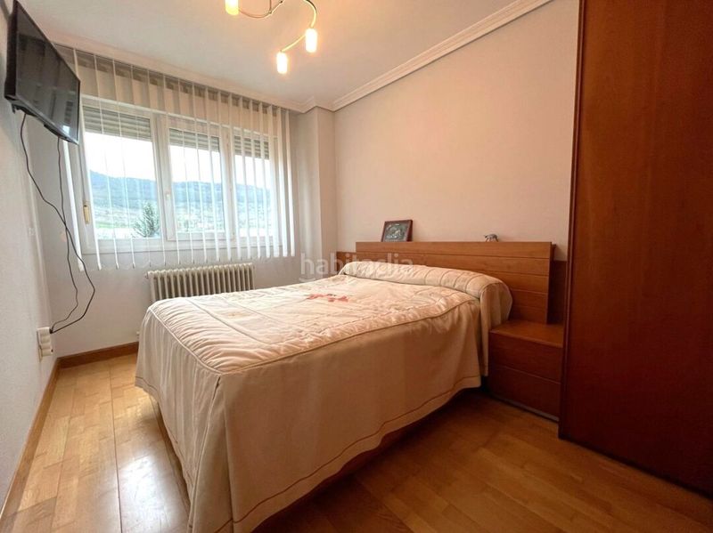 Foto e6776f32-3f5a-4b84-9206-bccb4d16fbbb. Pis amb calefacció aparcament a Rochapea Pamplona / Iruña