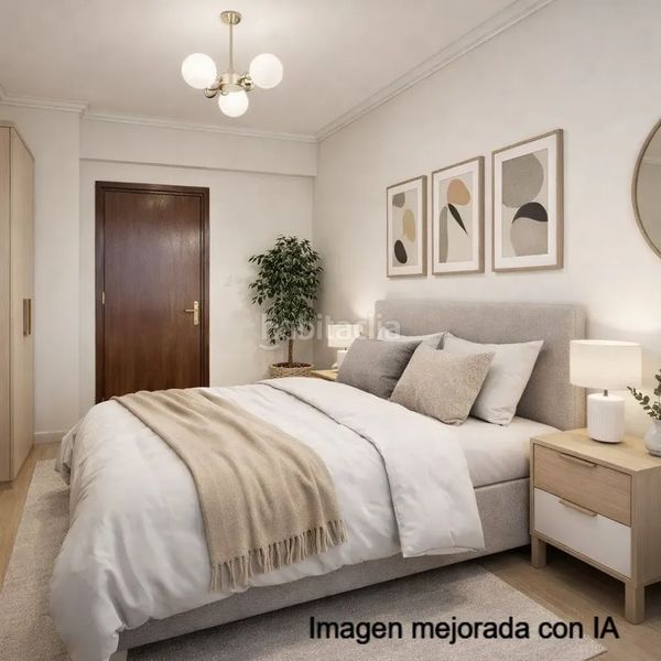 Foto 55d19e71-b4e0-4245-81e3-c5f9e210b57b. Pis amb calefacció a San Jorge Pamplona / Iruña