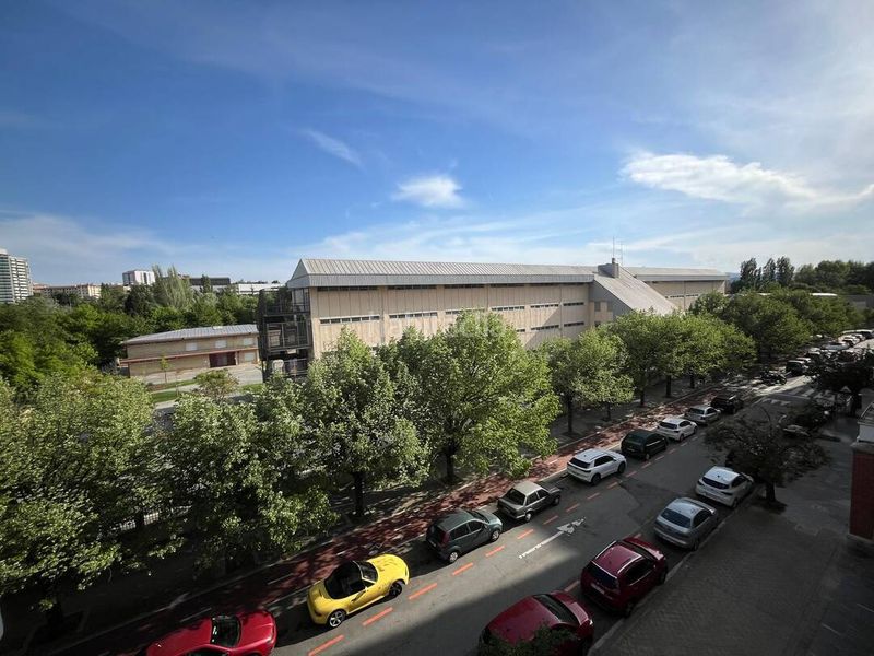 Foto 92f329c7-c32c-40b1-8a99-f8e3422036a4. Pis amb calefacció a San Jorge Pamplona / Iruña