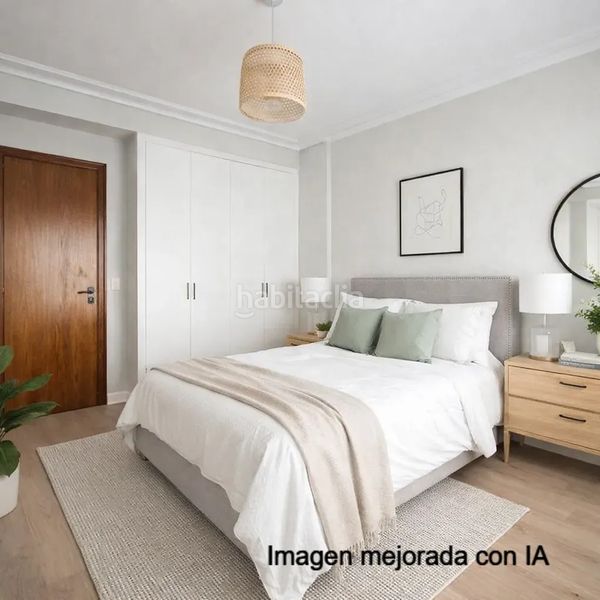 Foto d11cca0a-9980-4f5b-82f9-bb647662c6d5. Pis amb calefacció a San Jorge Pamplona / Iruña