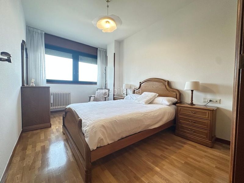 Foto 406cc97a-34f4-44f2-b765-cf06acd3f835. Lloguer pis amb calefacció aparcament a Barañáin / Barañain