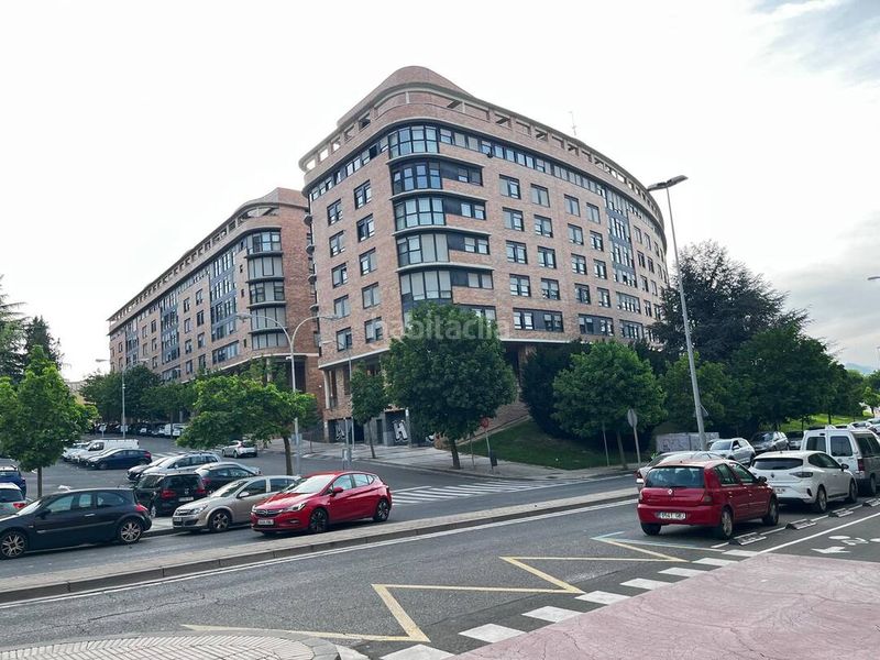 Foto 52ec0d11-fb19-4eff-a316-ec1b2123a23b. Lloguer pis amb calefacció aparcament a Barañáin / Barañain