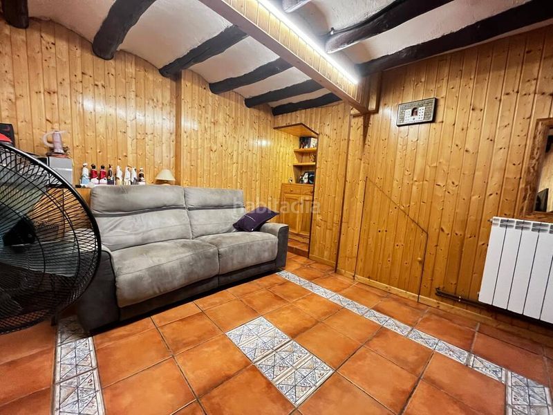 Foto e1dc2650-1c7a-4c63-990d-ccad14ee47f1. Casa amb calefacció a Artajona