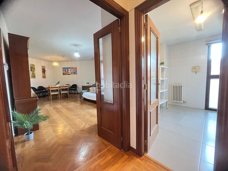 Foto 4f094974-512e-4347-be14-c167413e096e. Flat with heating parking in Barañáin / Barañain
