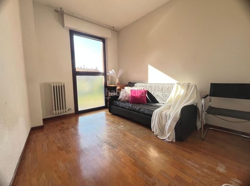 Foto 7e4c2bea-0268-4d85-9017-cad712679817. Flat with heating parking in Barañáin / Barañain