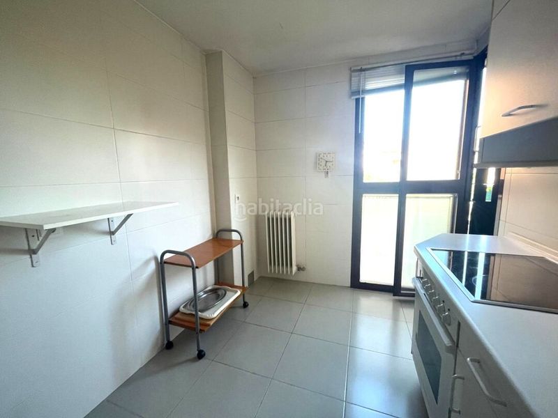 Foto da976443-aa9e-48f6-87ce-4f50307f7650. Flat with heating parking in Barañáin / Barañain