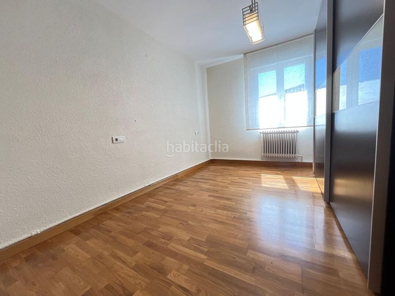 Foto 41e32f88-fd16-4997-95ef-3585fbd9b54f. Etagenwohnung mit heizung in Chantrea Pamplona / Iruña