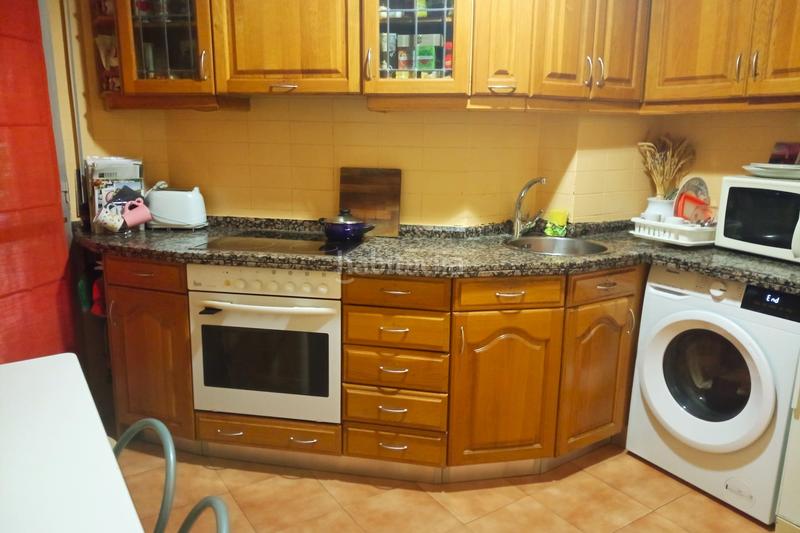 Foto d8d57abd-dad6-461d-9430-e3c817f0415c. Flat in calle huesca 82 in Juzgados Logroño