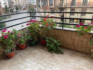 Pis a Calle bretón de los herreros 15. Ocasion y novedad en breton de los herreros 113m2 1º piso con as