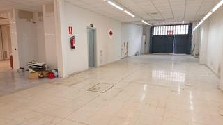 Lloguer Local Comercial a Oeste