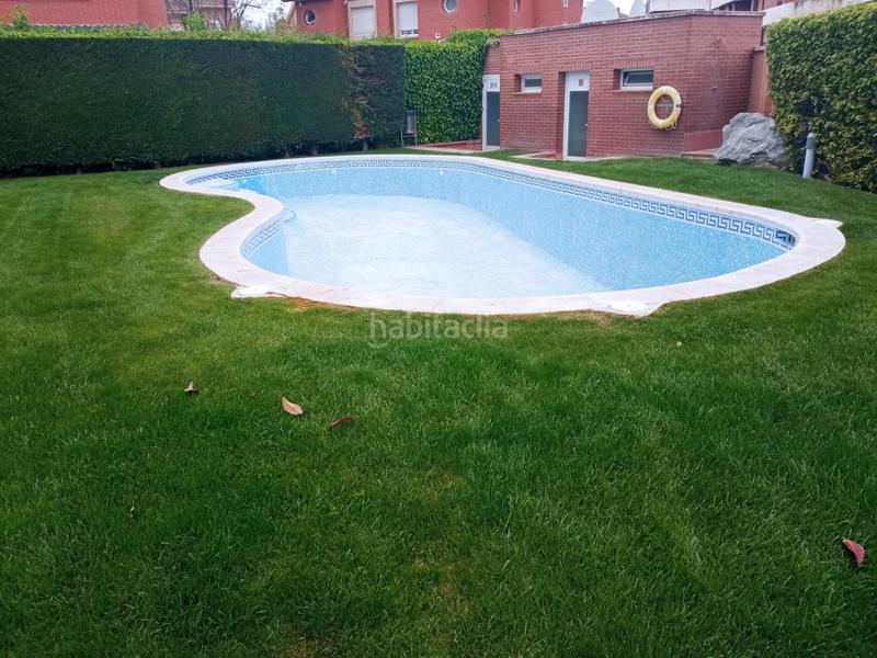 Foto 3f671693-37f1-4a25-bdae-4fed9b577693. Casa aparellada amb calefacció aparcament piscina a Logroño
