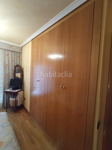 Foto 416c8a8b-acbb-44ff-b672-1771ca0b062c. Casa aparellada amb calefacció aparcament piscina a Logroño