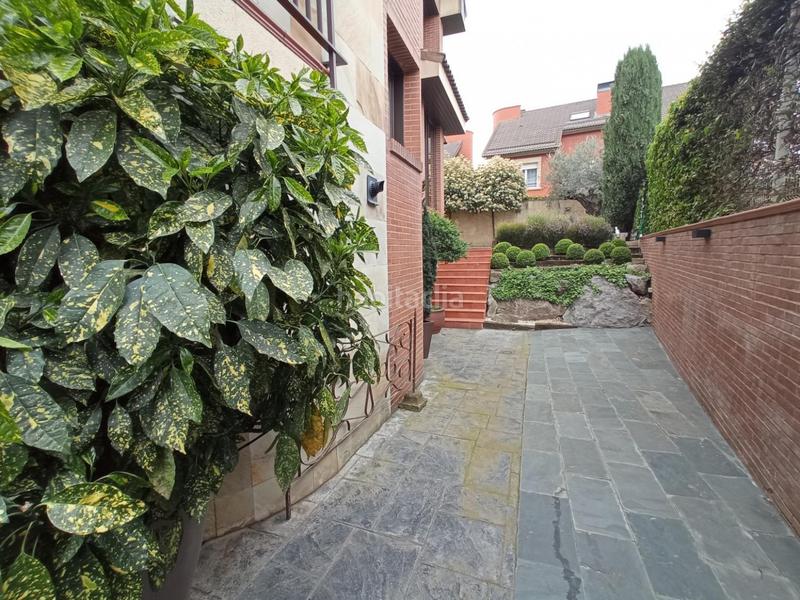 Foto 6fa6257f-0dfd-4841-adb4-b21c205433a4. Casa aparellada amb calefacció aparcament piscina a Logroño