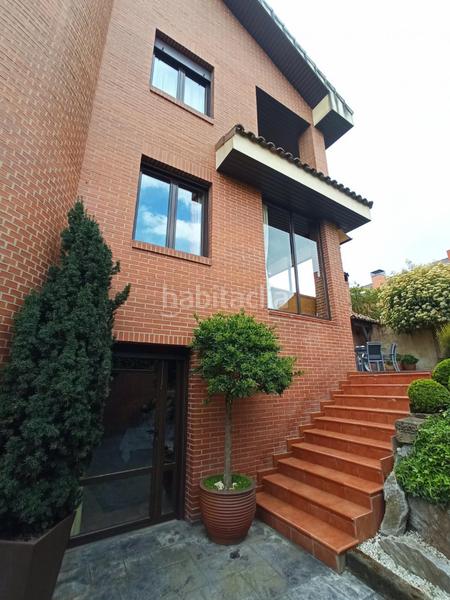 Foto 95440f26-15a6-44d9-91be-ac481aadb15e. Casa aparellada amb calefacció aparcament piscina a Logroño