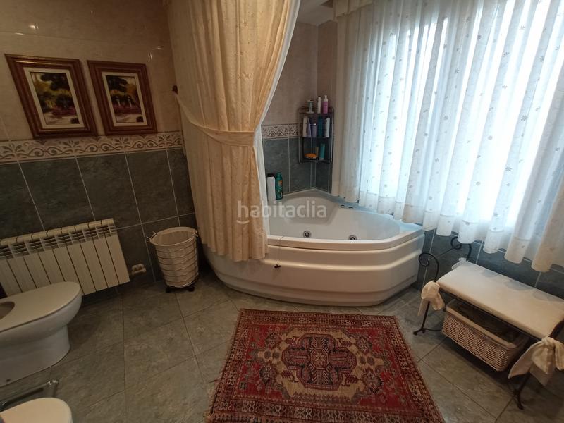 Foto a5c29e9c-21c4-4584-a22e-704ca0d7c102. Casa aparellada amb calefacció aparcament piscina a Logroño
