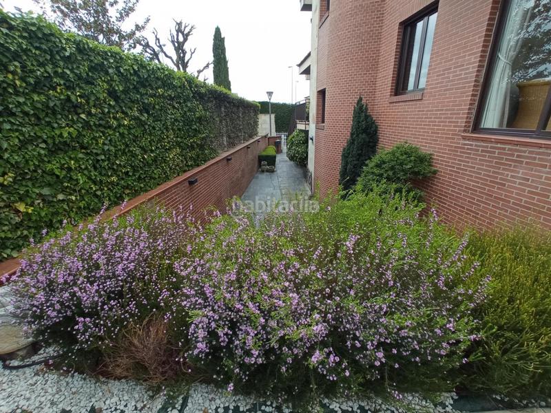 Foto ee312164-4138-4f9c-b36d-46213ee2cfd6. Casa aparellada amb calefacció aparcament piscina a Logroño