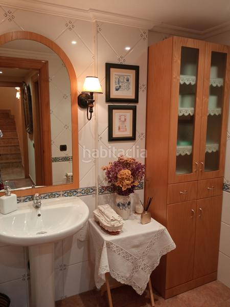Foto fd8fd73b-bca4-4d5d-a75a-fbeaa37444c6. Casa aparellada amb calefacció aparcament piscina a Logroño