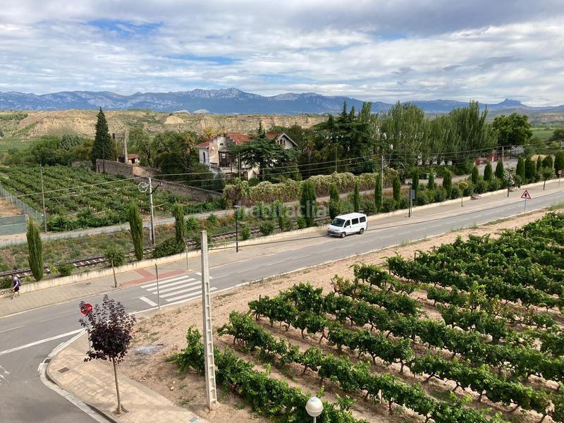 Foto 6cd52c1d-9d1f-4536-abaf-d2f5d623f854. Piso ocasion y oportunidad a 15 minutos de logroño , pueblo rodeado de bodegas y muy famoso por su buen vino en Cenicero