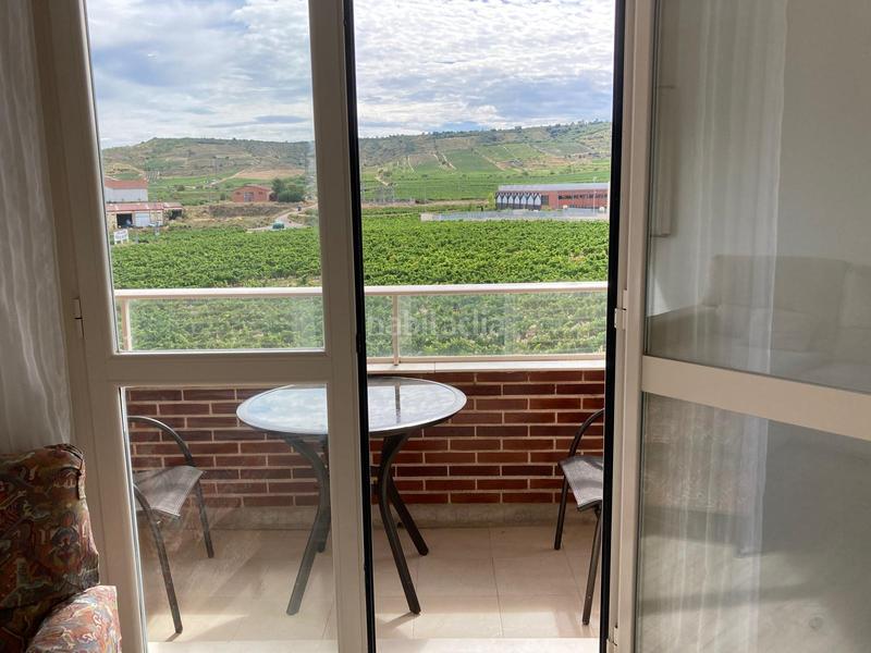 Foto de0a9e39-6c22-4225-9268-e2c66211f5ea. Piso ocasion y oportunidad a 15 minutos de logroño , pueblo rodeado de bodegas y muy famoso por su buen vino en Cenicero