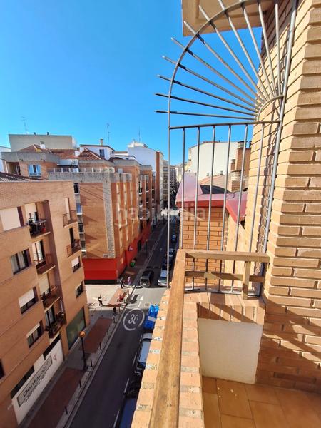 Foto 22b9e231-80eb-42d4-a76c-926493ea77a5. Appartamento con riscaldamento in Juzgados Logroño