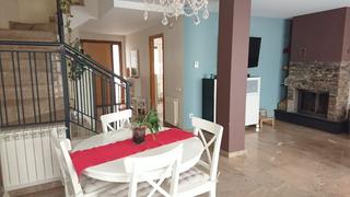 Towny house in Entrena