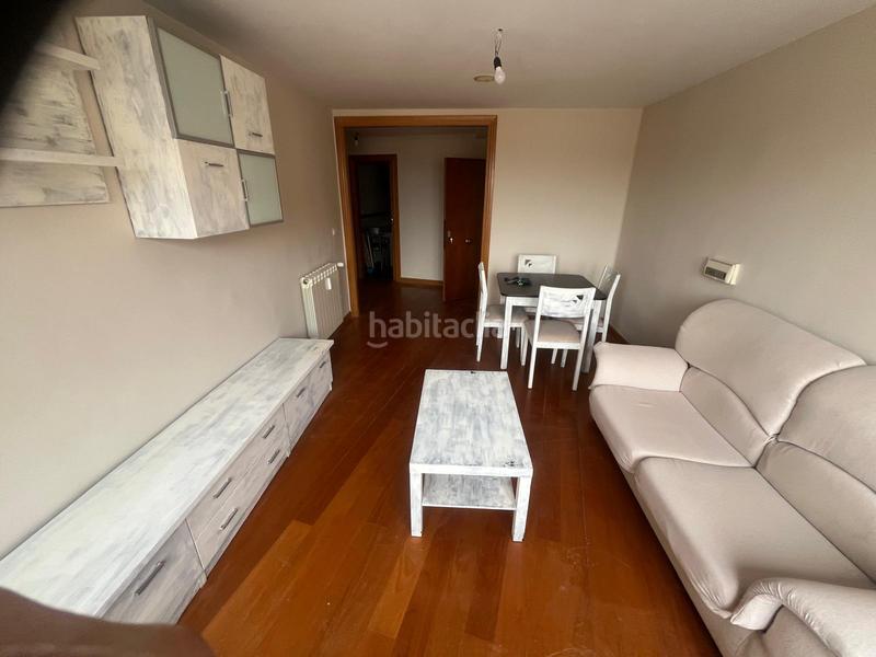 Foto f0c25209-147b-444b-bef9-a3ee5f914518. Apartament amb calefacció a Residencia Logroño