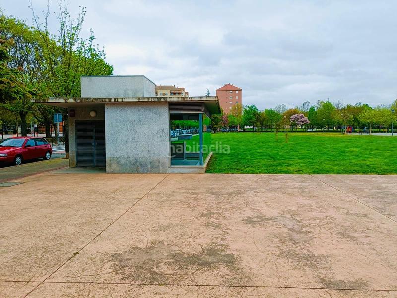 Foto 00a7ff0a-0609-48f7-8d31-452574438b93. Aparcament cotxe a Portillejo - Valdegastea Logroño
