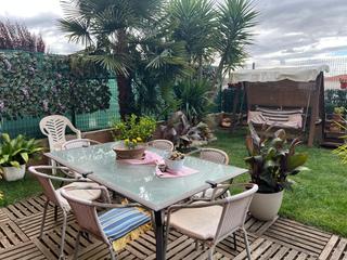 Piano terra en Villamediana de Iregua. Planta baja villamediana conterraza de 130m2 garaje trastero pis