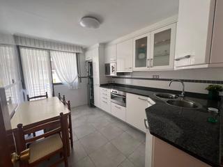 Apartament a Calle doctores castroviejo 12. Ocasion y novedad en la peatonal de doctores catroviejo al lado