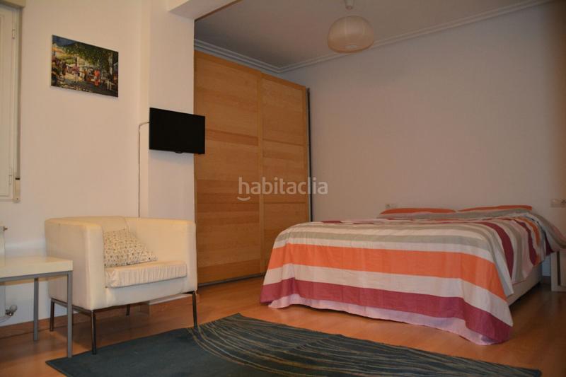 Foto cc7325d5-9bec-40ae-abb2-f94f7a291885. Apartament amb calefacció a Gran Via Logroño